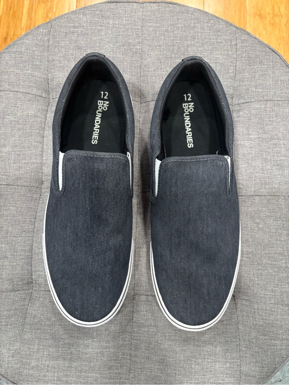 No Boundaries Men's Slip-On Canvas Loafers in Dark Gray with White Trim